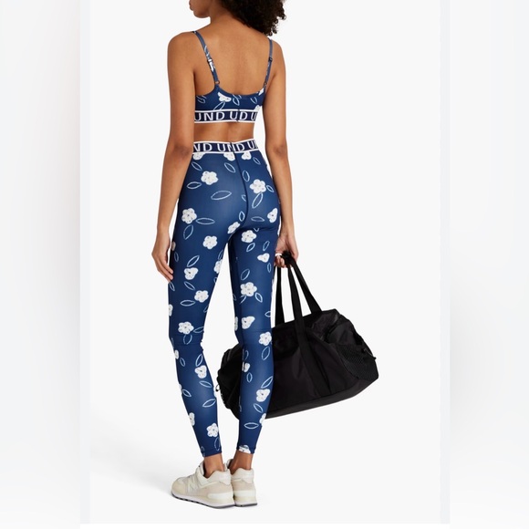 Baum und Pferdgarten Blue Floral Women's stretch Leggings NWT Size L - Picture 2 of 4